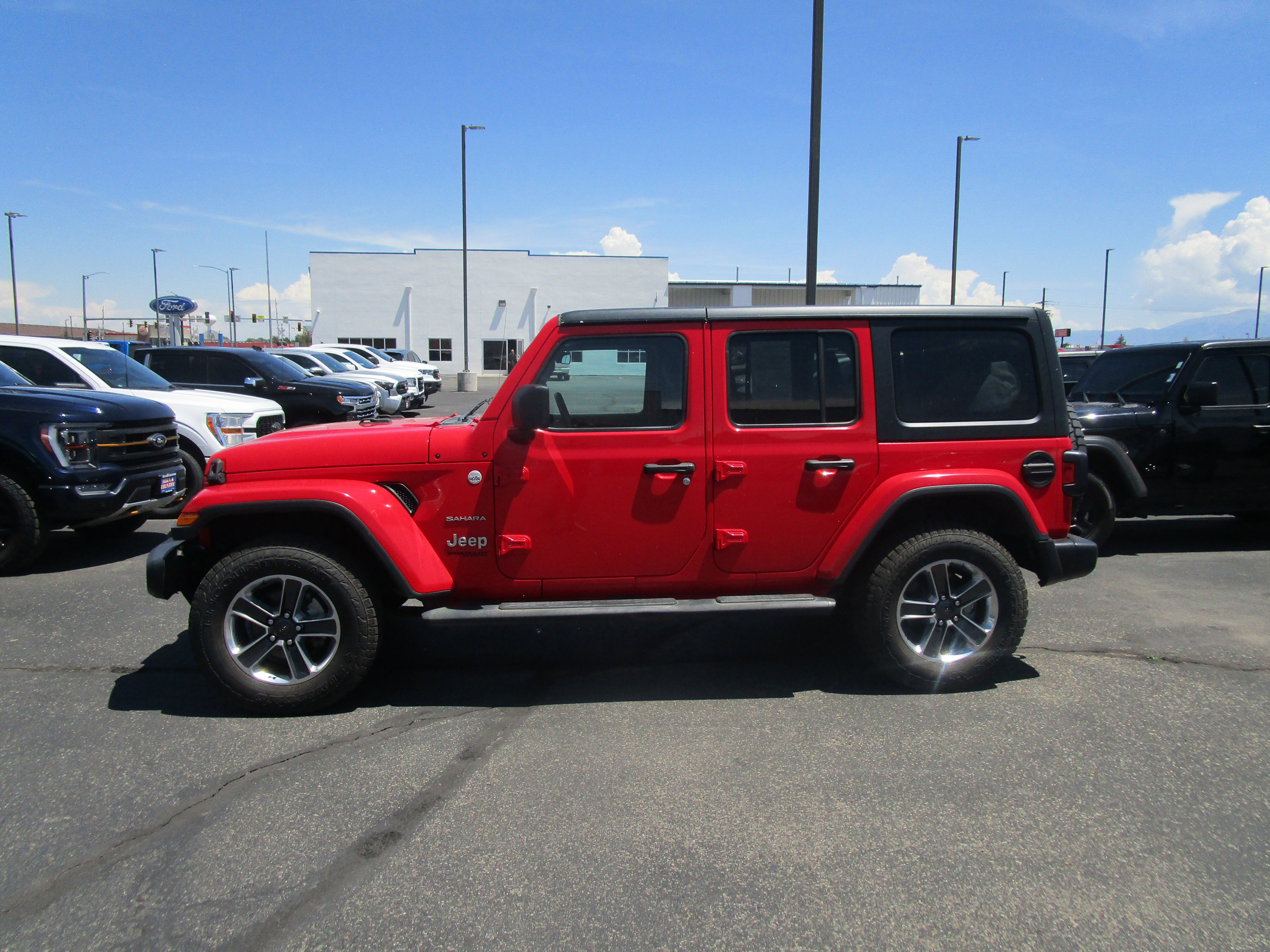 2021 Jeep Wrangler — side profile view