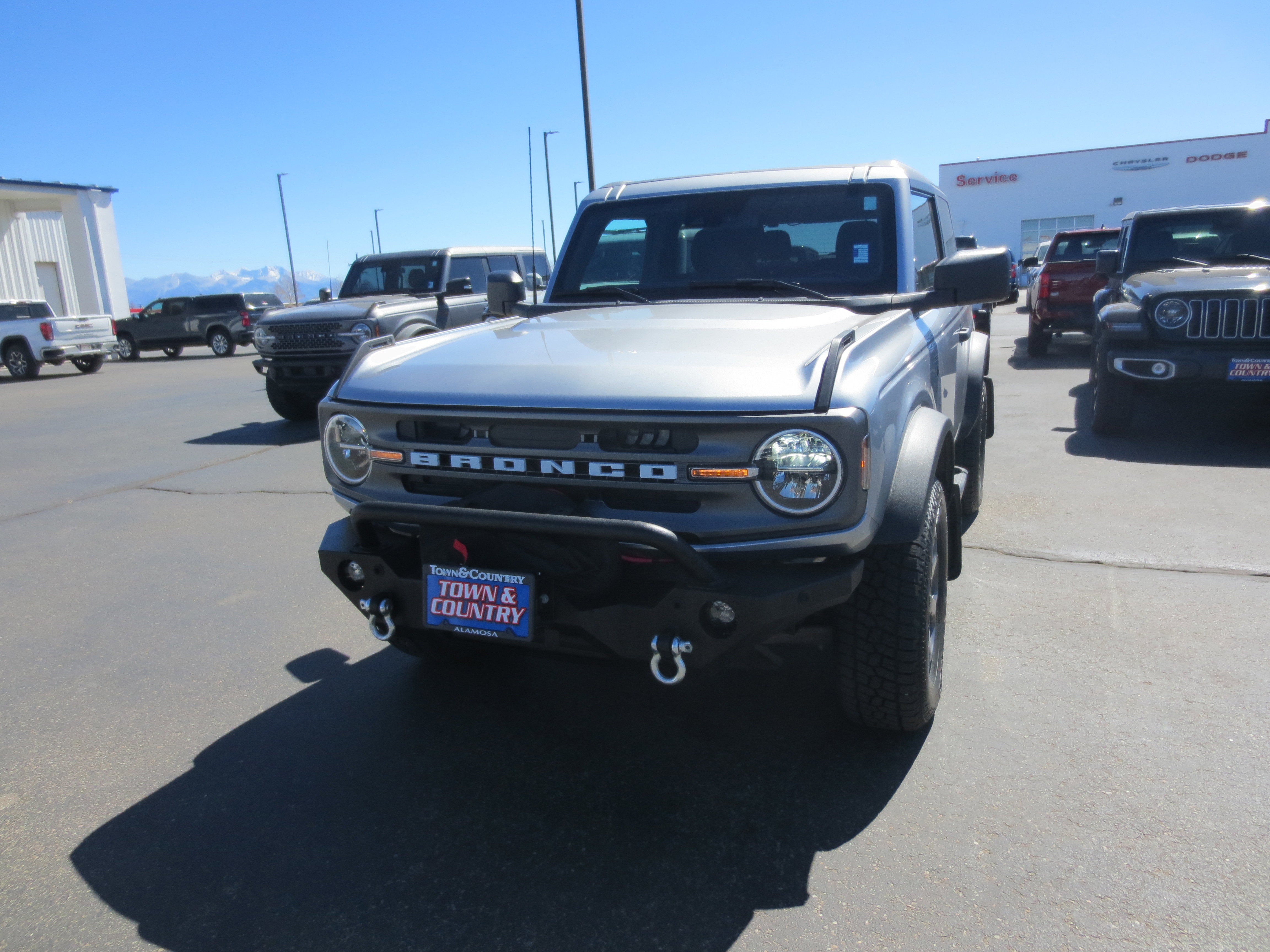 2022 Ford Bronco Base in Iconic Silver Metallic — front three-quarter view